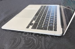 MacBook Air 13