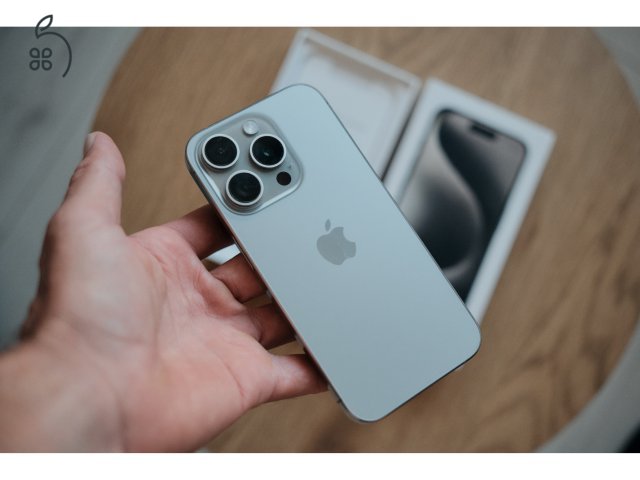 iPhone 15 Pro 256GB Natúr Titán Karcmentes, 1. tulajdonostól, gyári dobozával bontatlan kábellel 