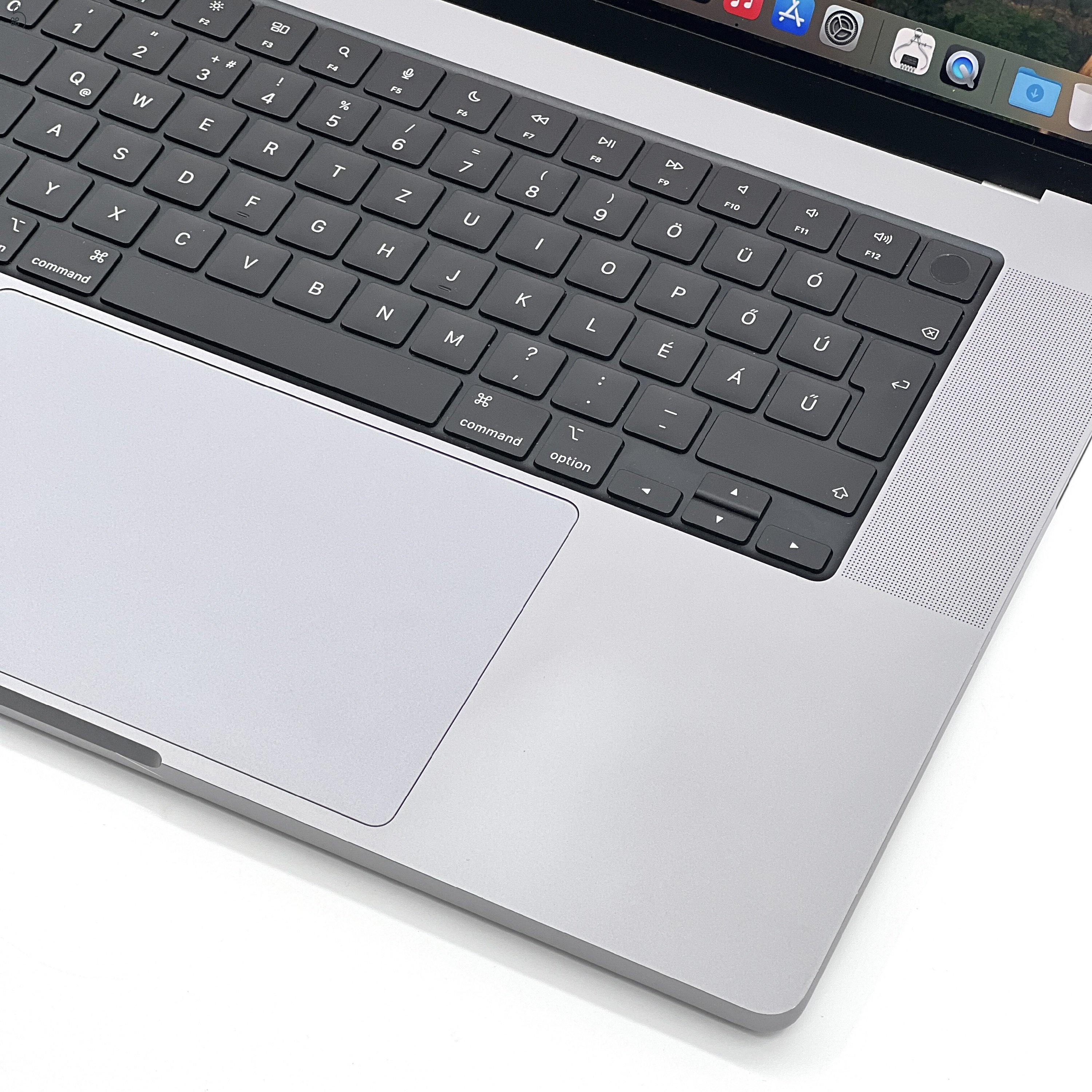 MacBook Pro 16″ 2021, M1 Pro 10 core, 32 GB RAM, 16 core GPU, 512 GB SSD, Space Gray 27% Áfa, (0598AB)