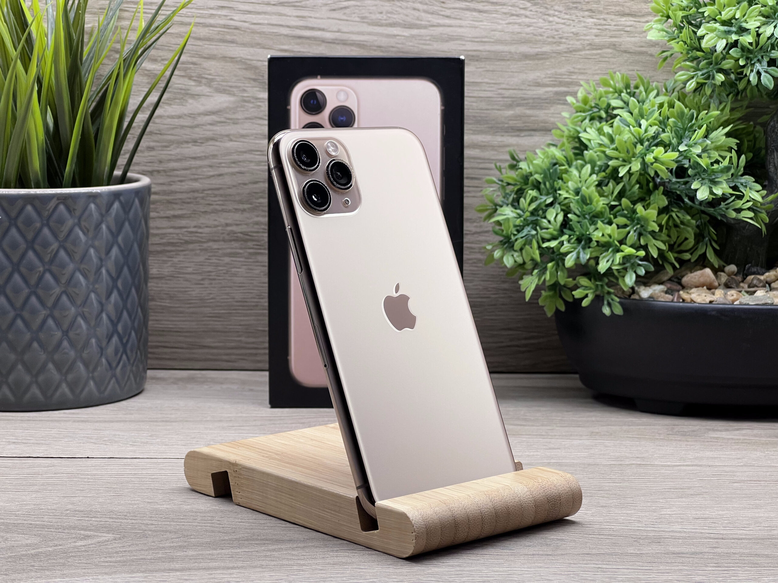 Hibátlan iPhone 11 Pro Gold 256GB 2 ÉV Garanciával Számlával Aksi 100%