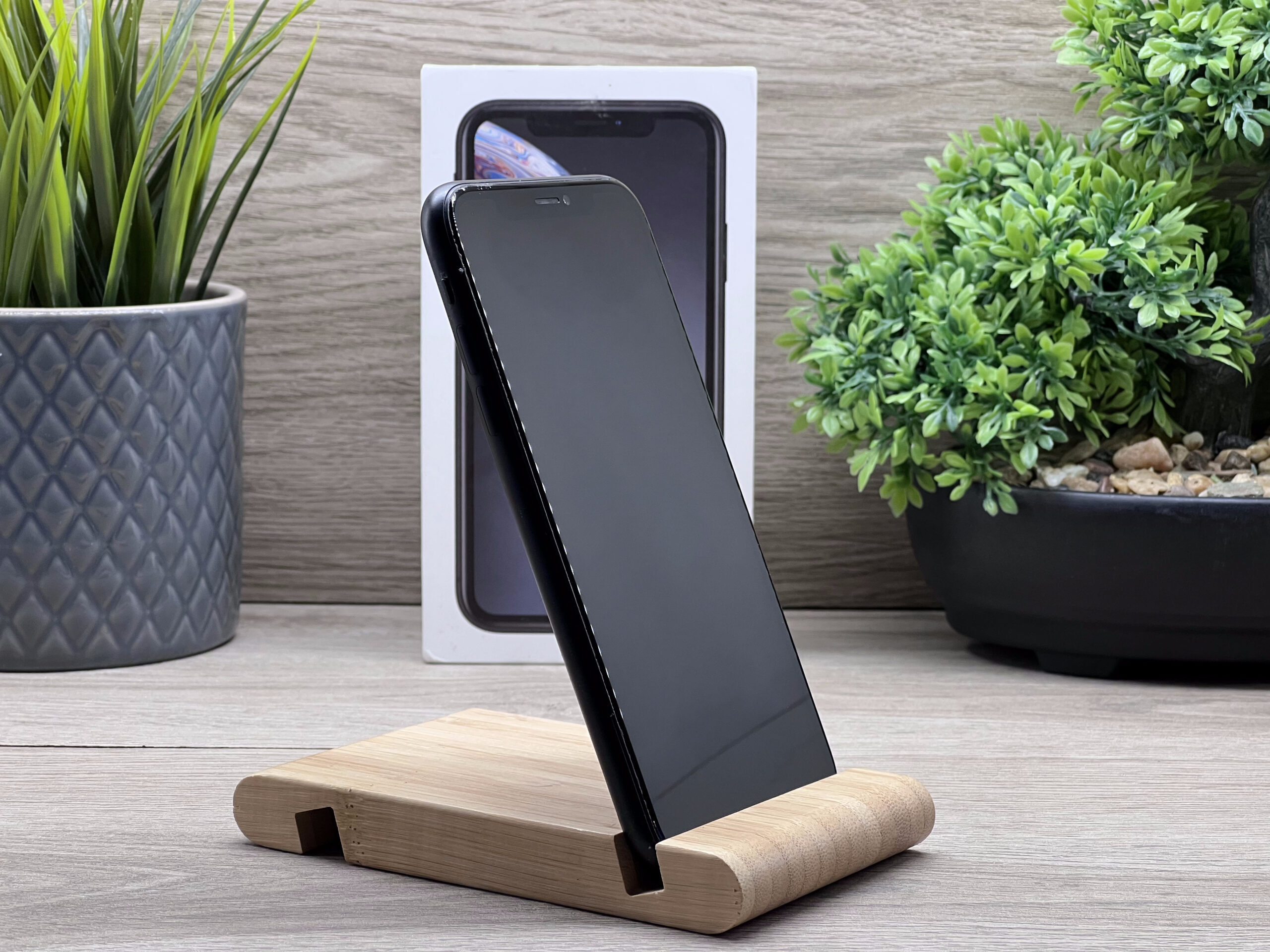 iPhone XR Black 128GB 2 ÉV Garanciával Számlával Aksi 100%