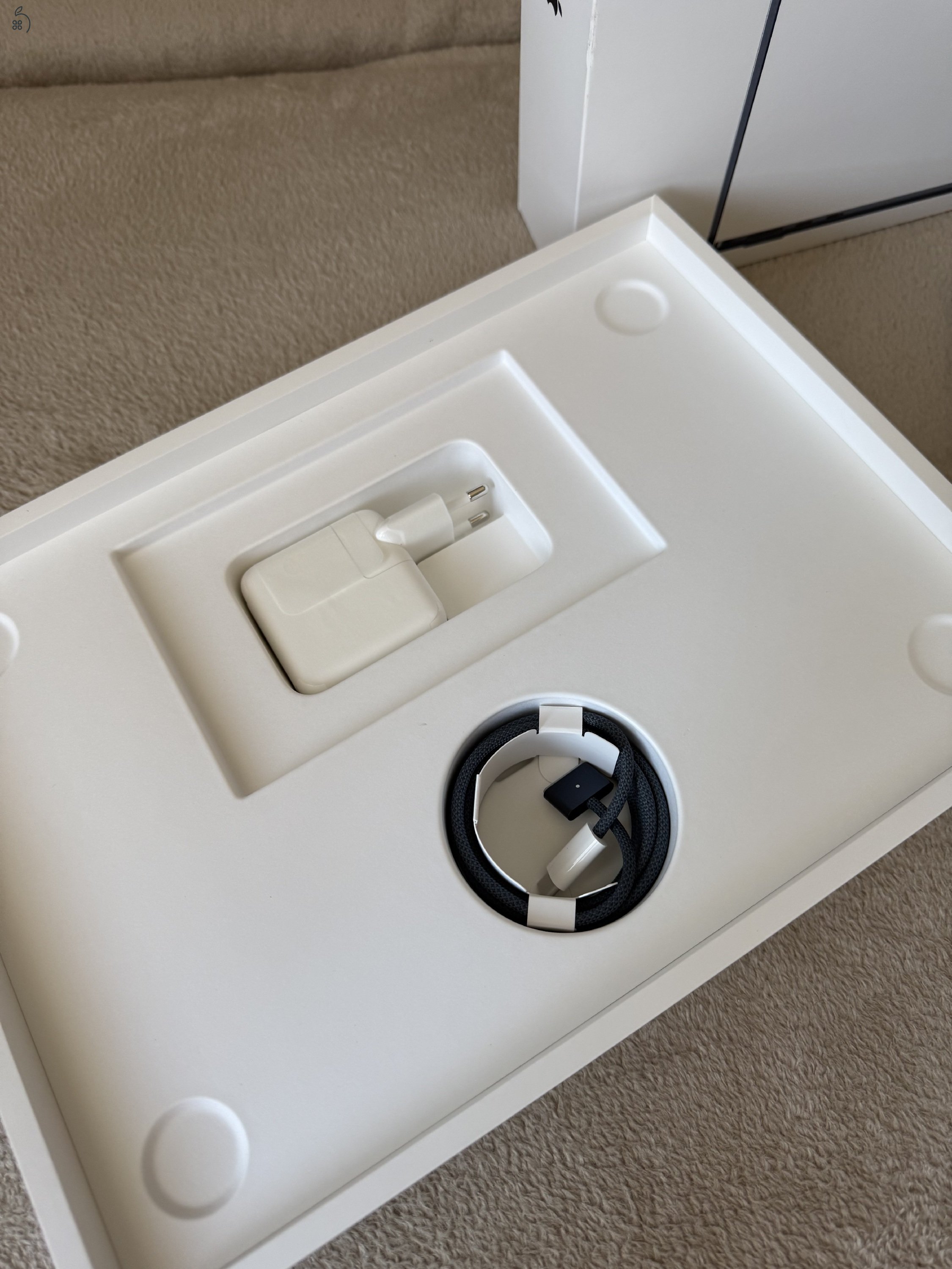 MacBook Air 2025 M4 13.6”