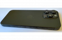 Apple iPhone 15 Pro Max 256GB - Fekete - Karcmentes 