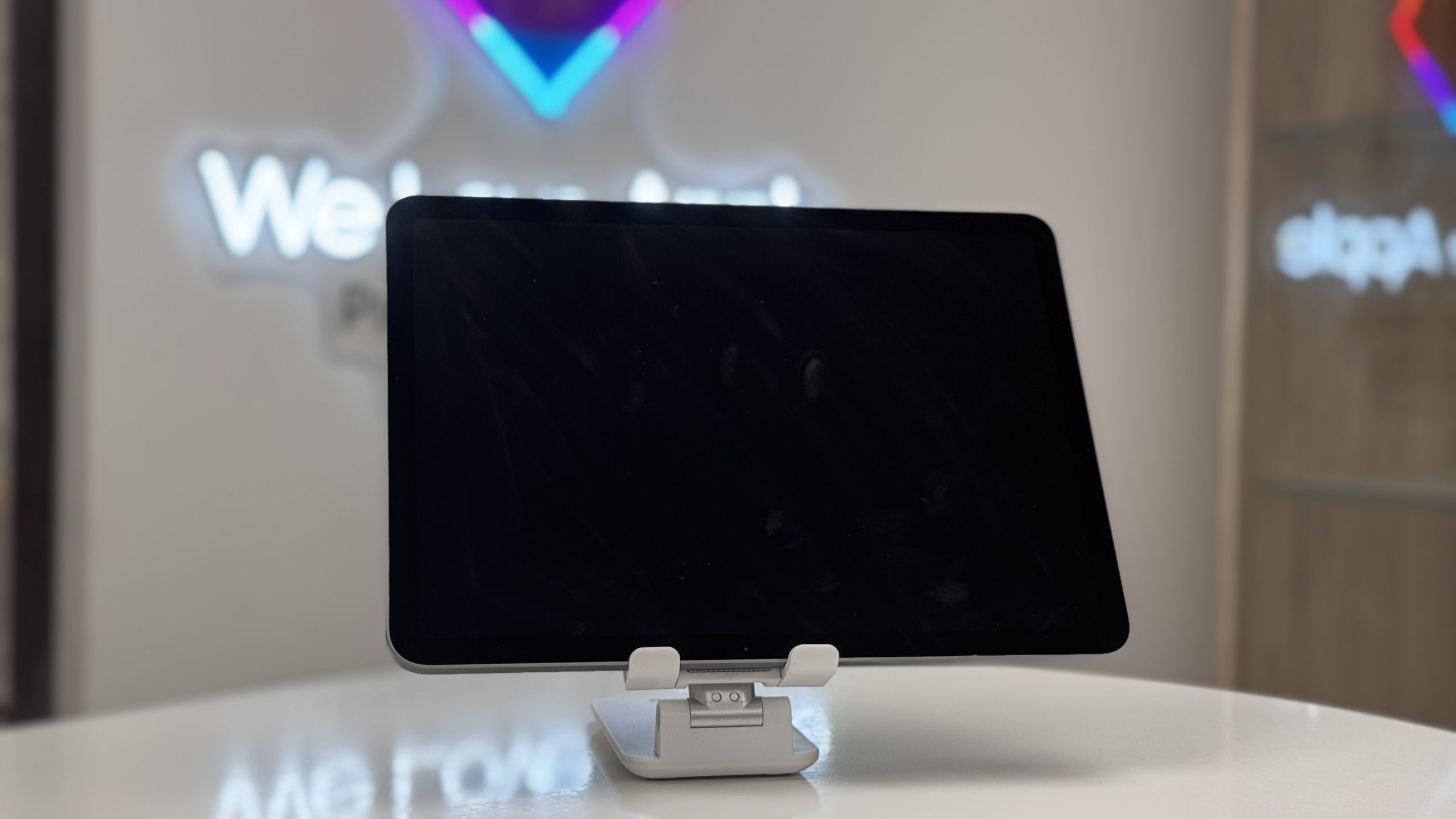 iPad Air M2 128GB, 6th Gen, 11