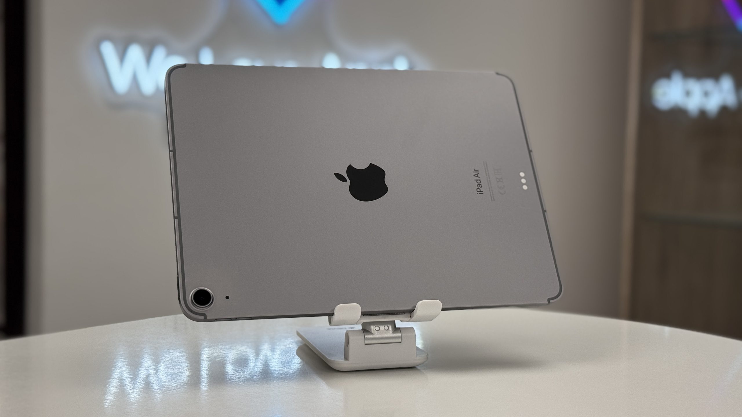 iPad Air M2 128GB, 6th Gen, 11