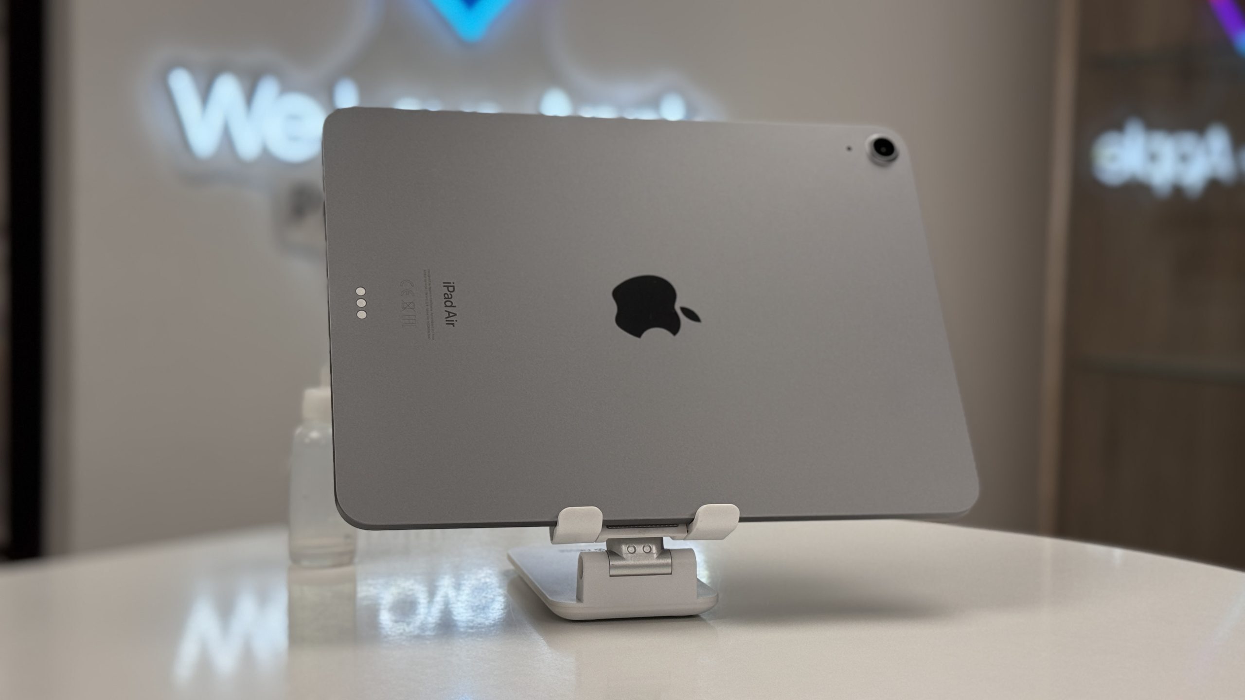 iPad Air M2 128GB, 6th Gen, 11