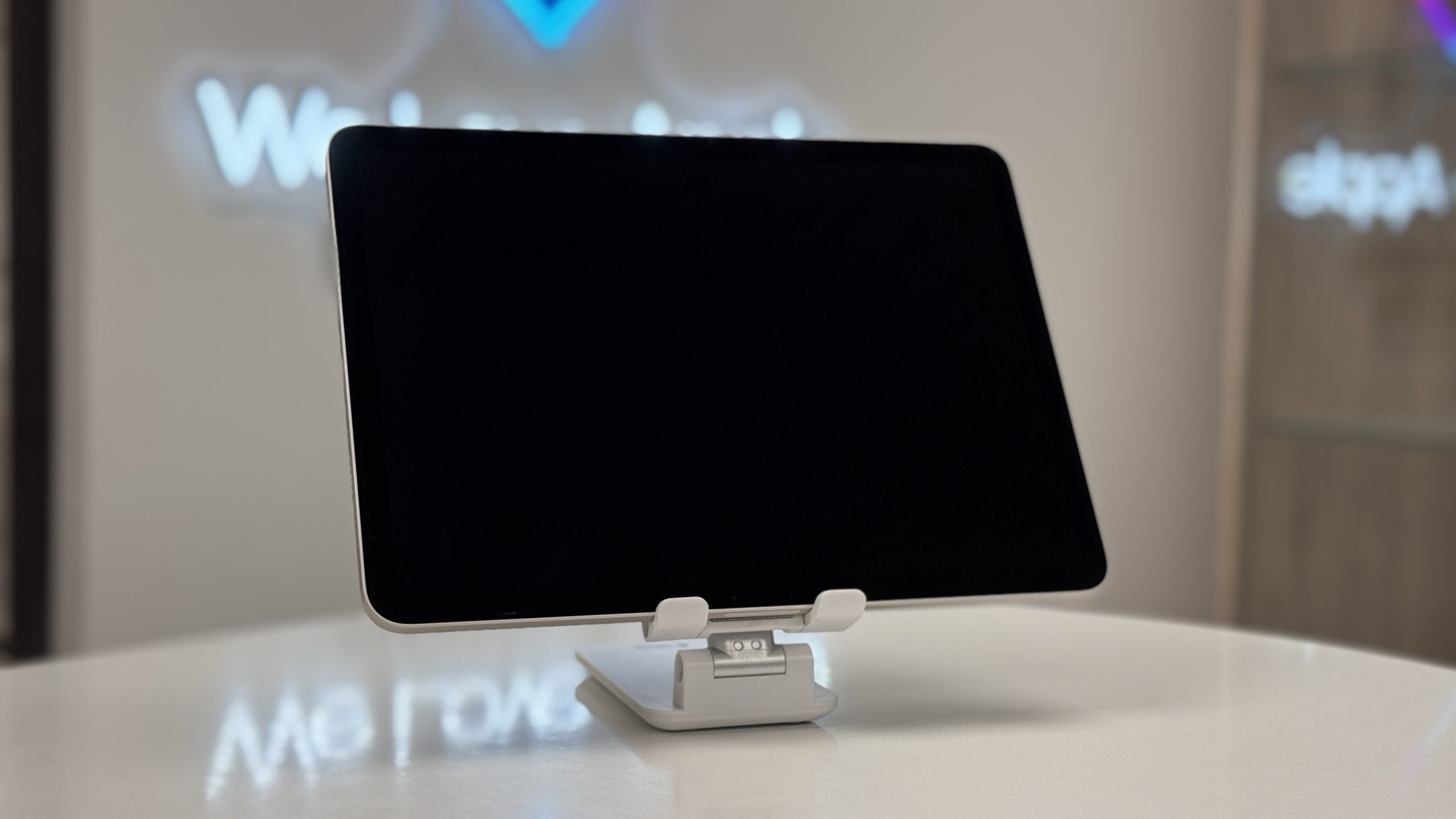 iPad Air M2 128GB, 6th Gen, 11