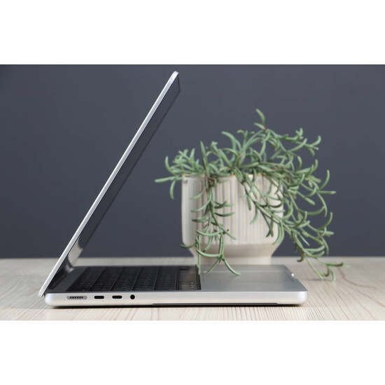 Használt MacBook Pro 14