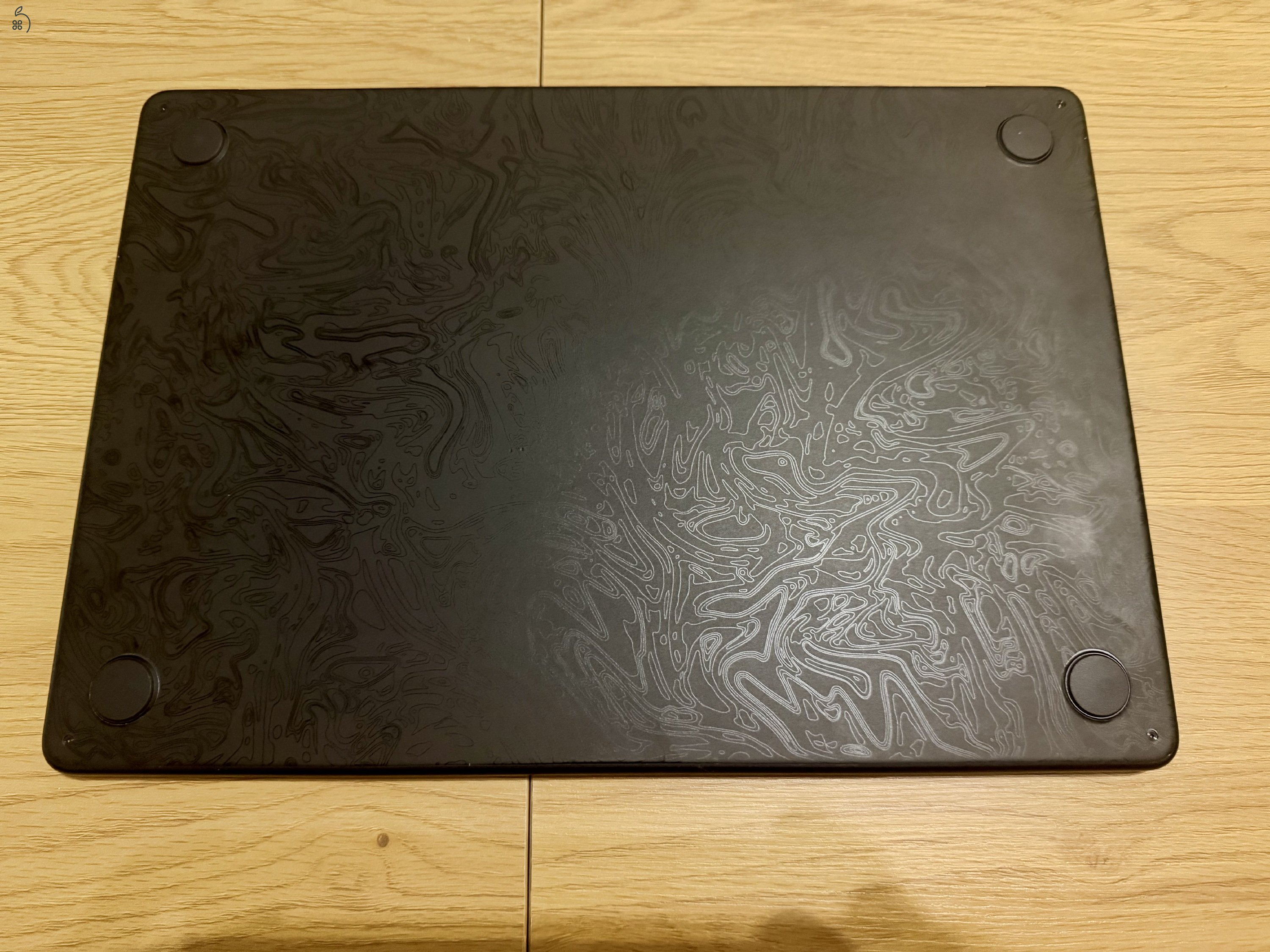 MacBook Air 15 - M5 16GB 512GB éjfekete