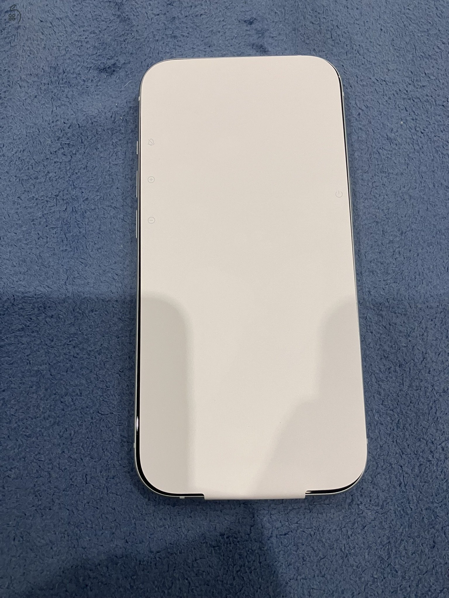 Eladó Iphone 15 akis 100% 0 ciklus  (Új)