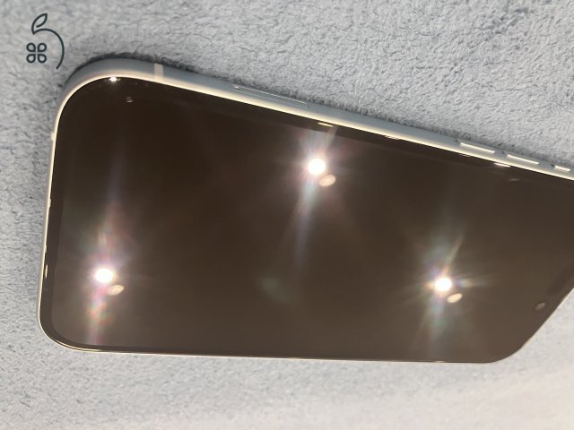 Eladó Iphone 15 akis 100% 0 ciklus  (Új)