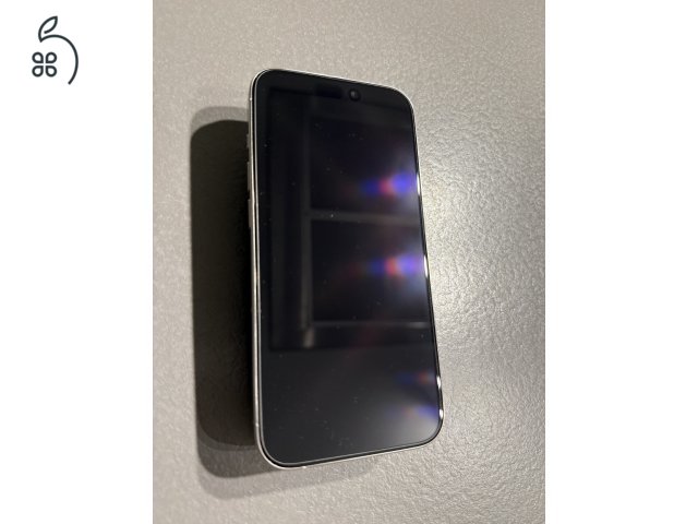 Eladó iPhone 15 Pro 256 GB fehér/titán – kitűnő állapotban