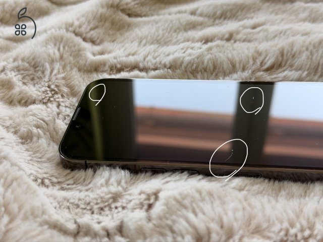 iPhone 13 Pro 128GB Grafitszürke + 7 db tok + üvegfólia szett! 