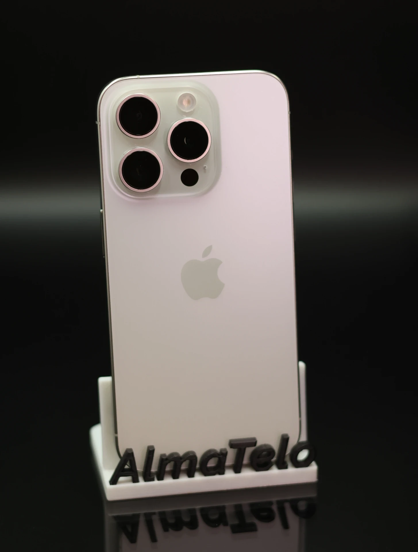 Apple iPhone 15 Pro eSIM 256 GB White Titanium 100% akku - 12 HÓ GARANCIA