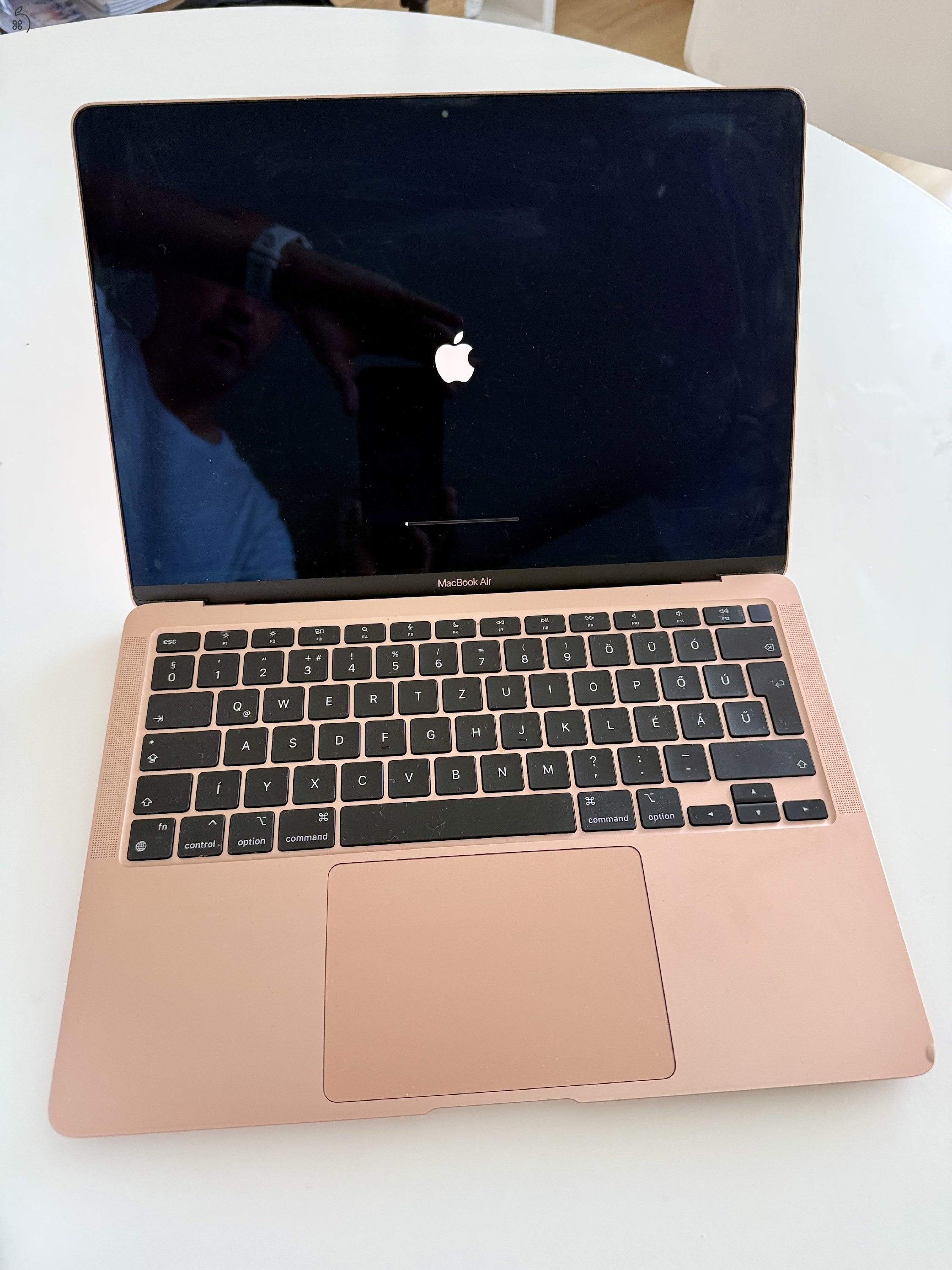 Eladó MacBook Air 13