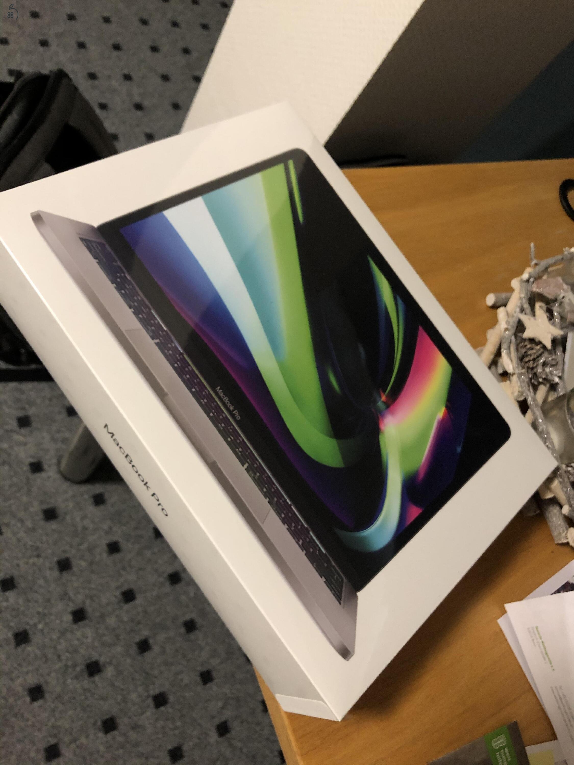 Macbook Pro M1 2TB 16GB