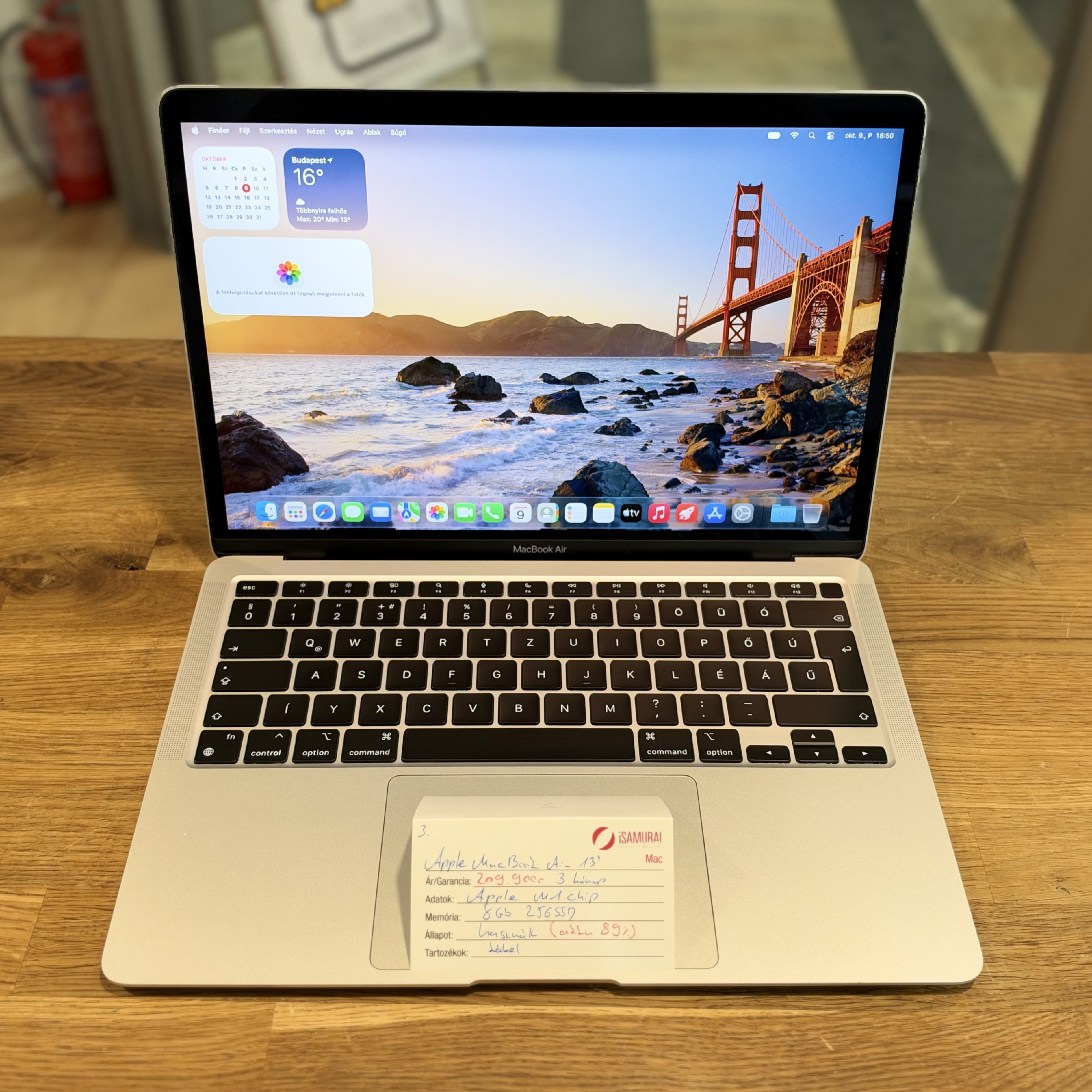 .Apple MacBook Air - M1 - 8 GB RAM - 256 GB SSD - Akku 89% (3.)