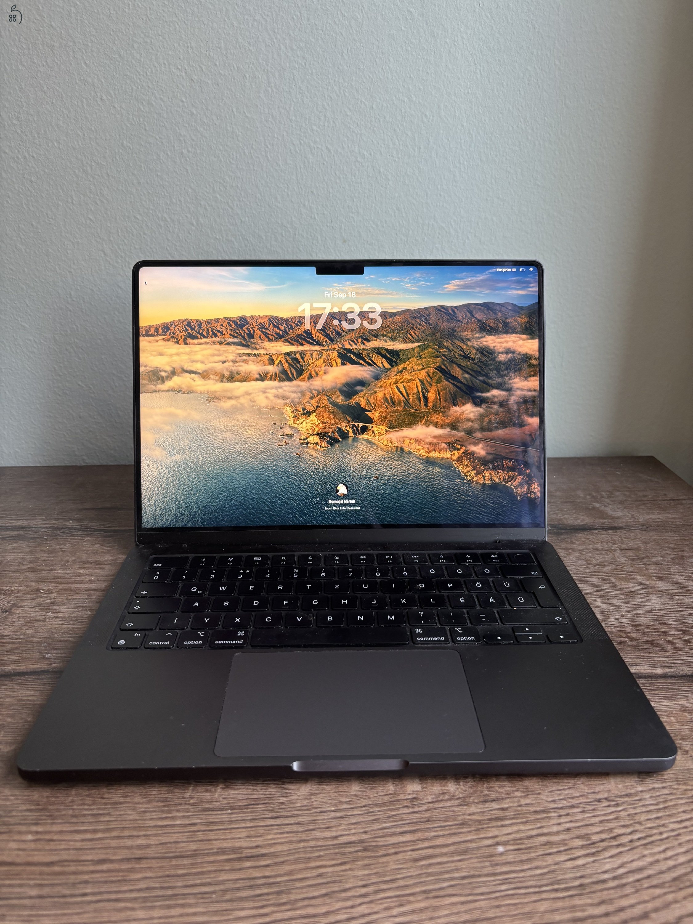 MacBook Pro 14