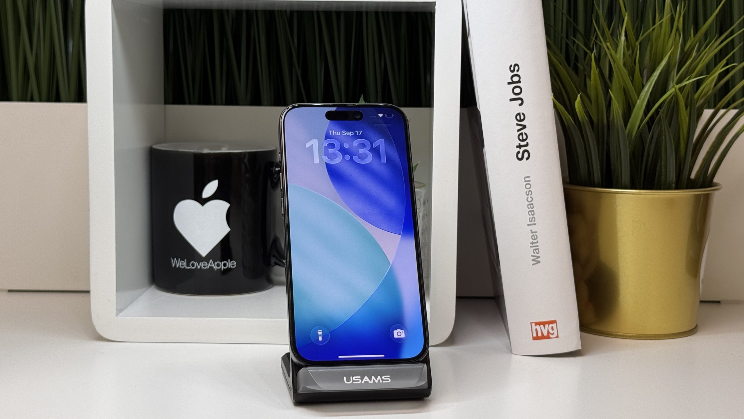 iPhone 15 Pro 256GB, Fekete Titán, Független, Számla, 2 Év Garancia, 81%