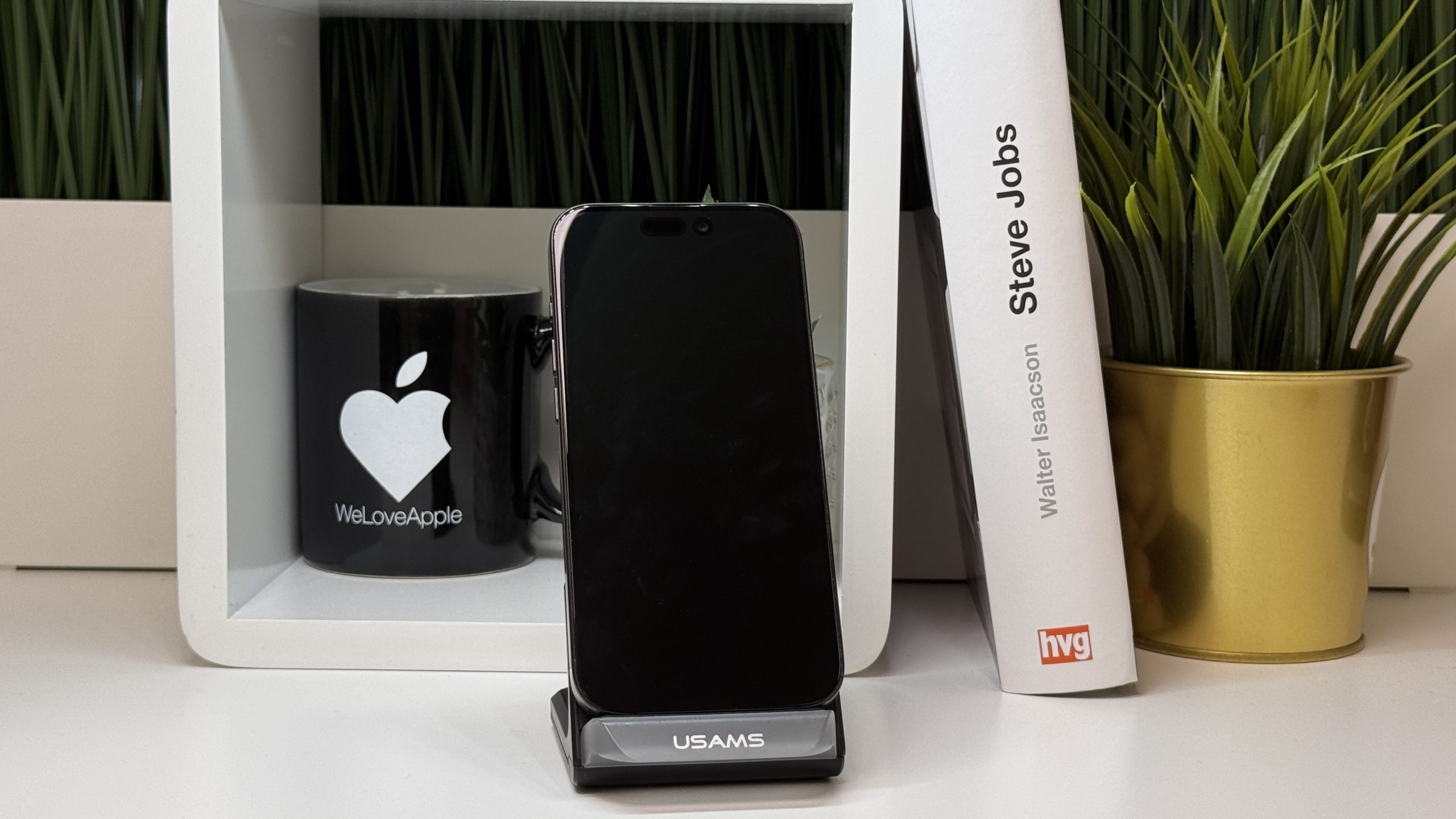 iPhone 15 Pro 256GB, Fekete Titán, Független, Számla, 2 Év Garancia, 81%