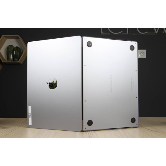 Használt MacBook Pro 14