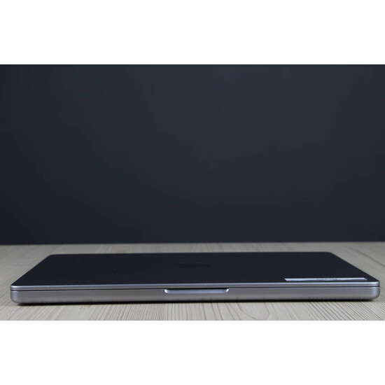 Használt MacBook Pro 14