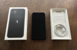 iPhone 11 128 GB, fekete, enyhe karcok az előlapon, 80% akku, kártyafüggetlen
