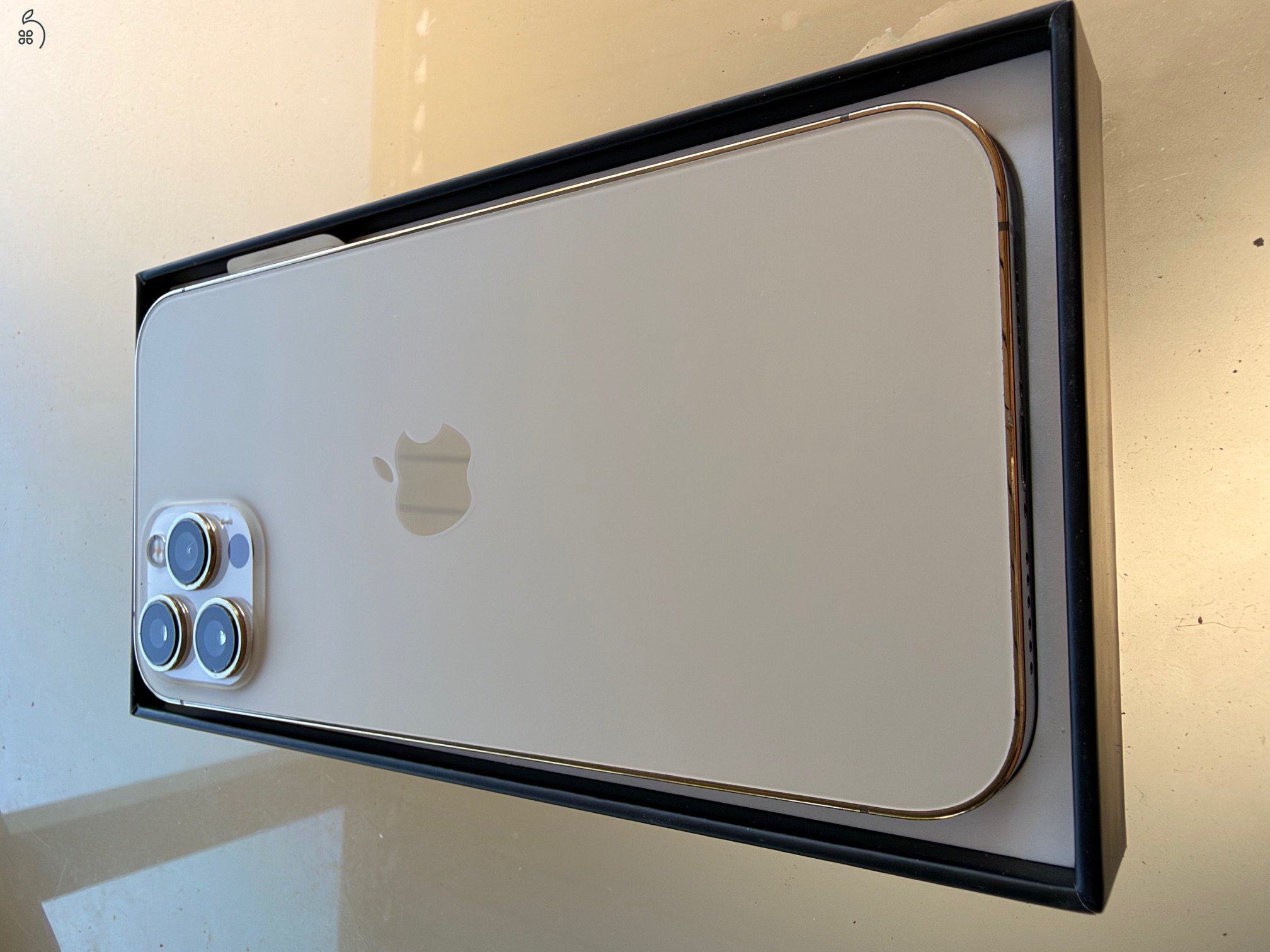 iPhone 12 ProMax Gold 128 GB - sérülésmentes, kártyafüggetlen