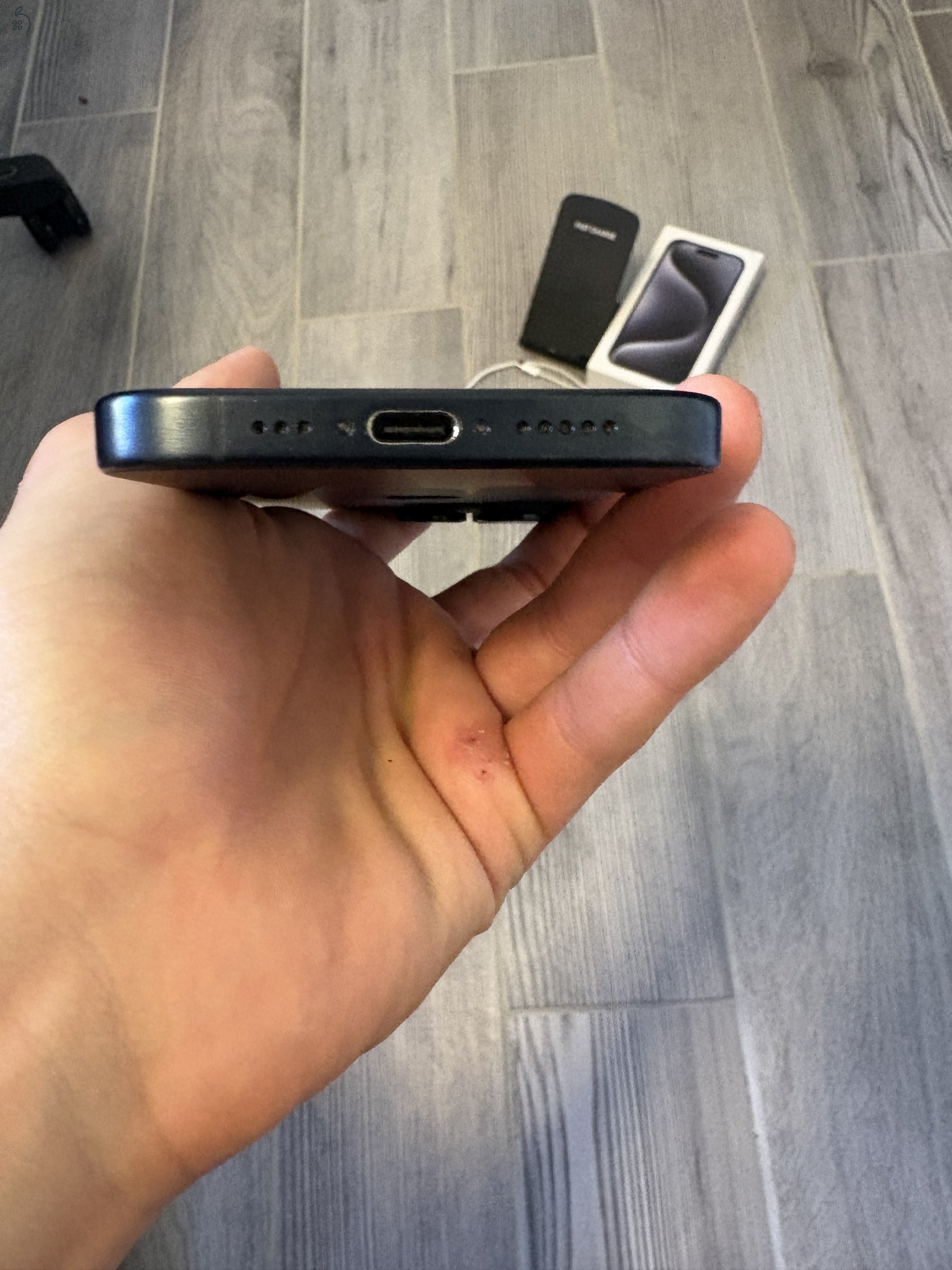 Iphone 15 pro - Blue Titanium 