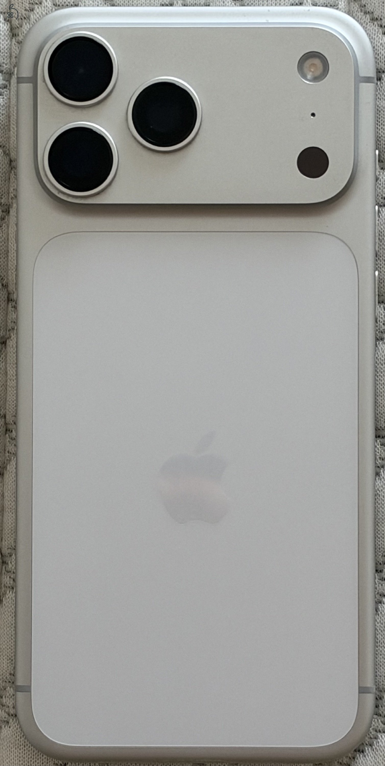 Apple iPhone 17 Pro Max Ezüst 1TB