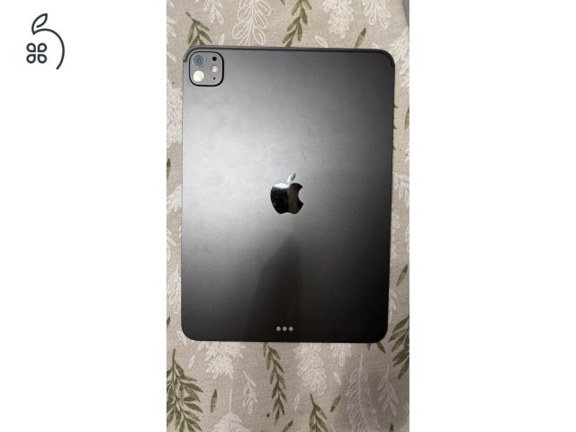 Ipad pro m5 11” + magic keyboard