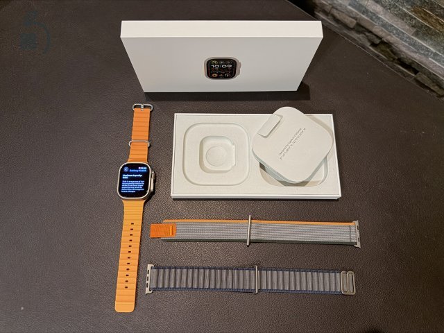 Apple Watch Ultra 2 extrákkal eladó