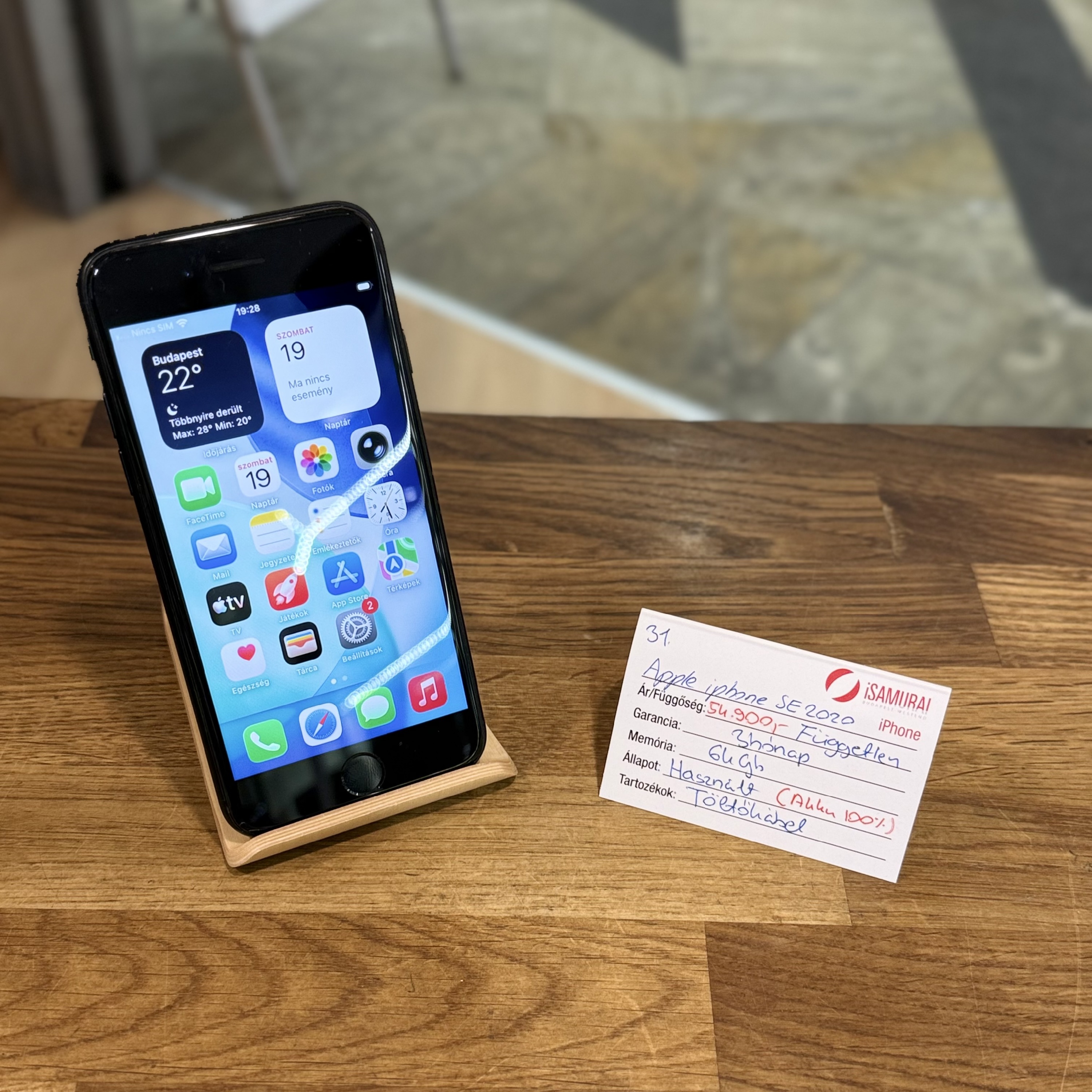 Apple iPhone SE 2020 - 64 GB - Fekete - Független - Akku 100% ( 31. )