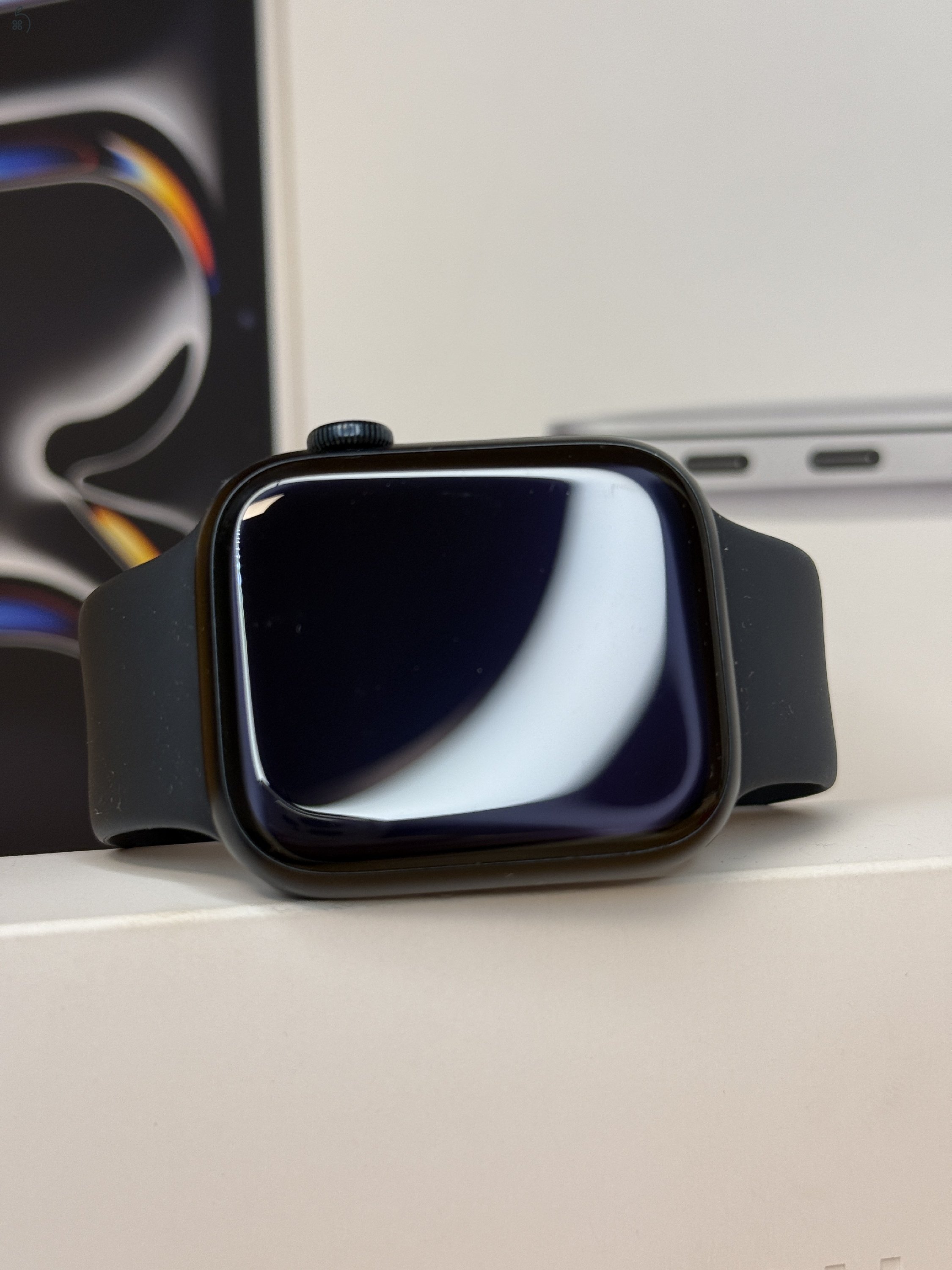  MAKULÁTLAN Apple Watch Series 8 45mm 100% akku