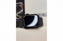  MAKULÁTLAN Apple Watch Series 8 45mm 100% akku