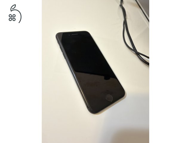 Apple iPhone 7 Black 32 GB