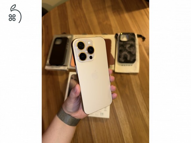 iPhone 16 Pro 95%-os akkumulátor, iStyle garancia 2026.12.24-ig, 4 tokkal és tartozékokkal 