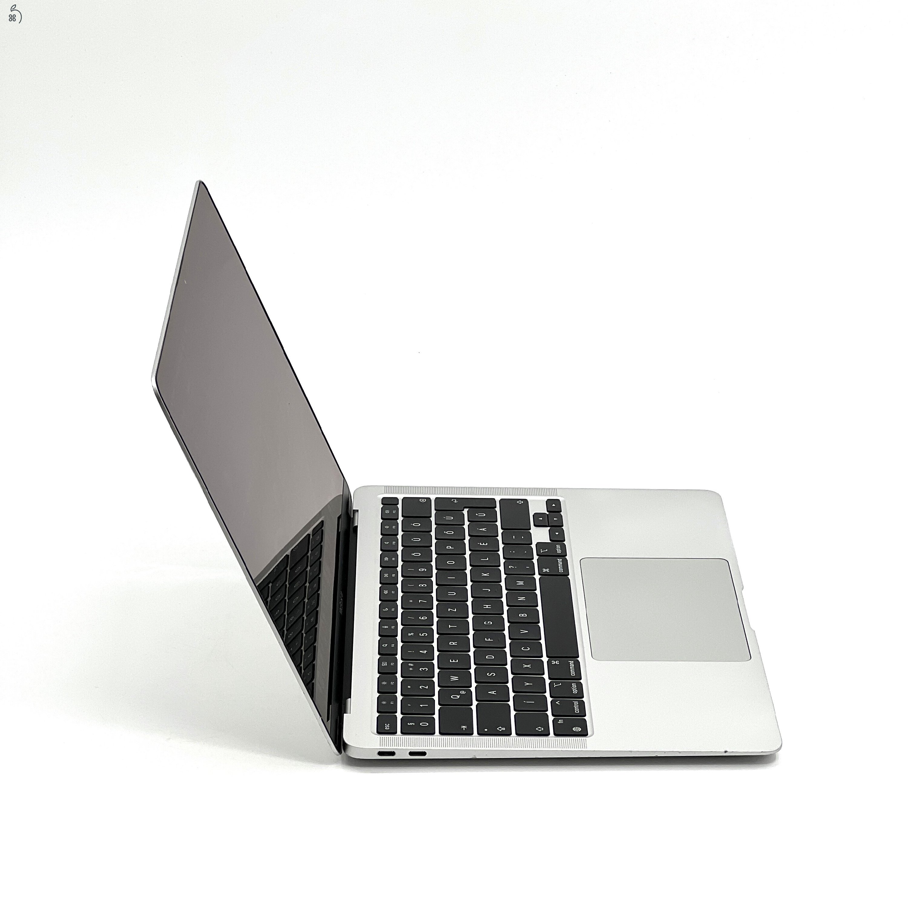 MacBook Air 13″ 2020, M1 8 Cores, 16 GB RAM, 7 core GPU, 256 GB SSD, Silver 27% Áfa (0600AB)