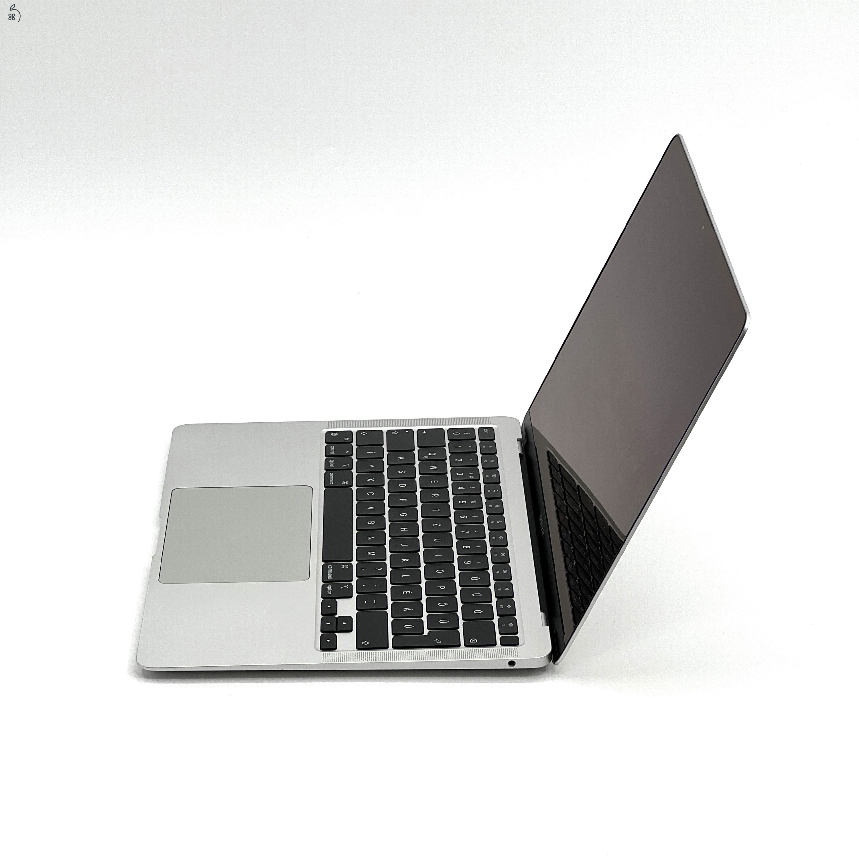 MacBook Air 13″ 2020, M1 8 Cores, 16 GB RAM, 7 core GPU, 256 GB SSD, Silver 27% Áfa (0600AB)