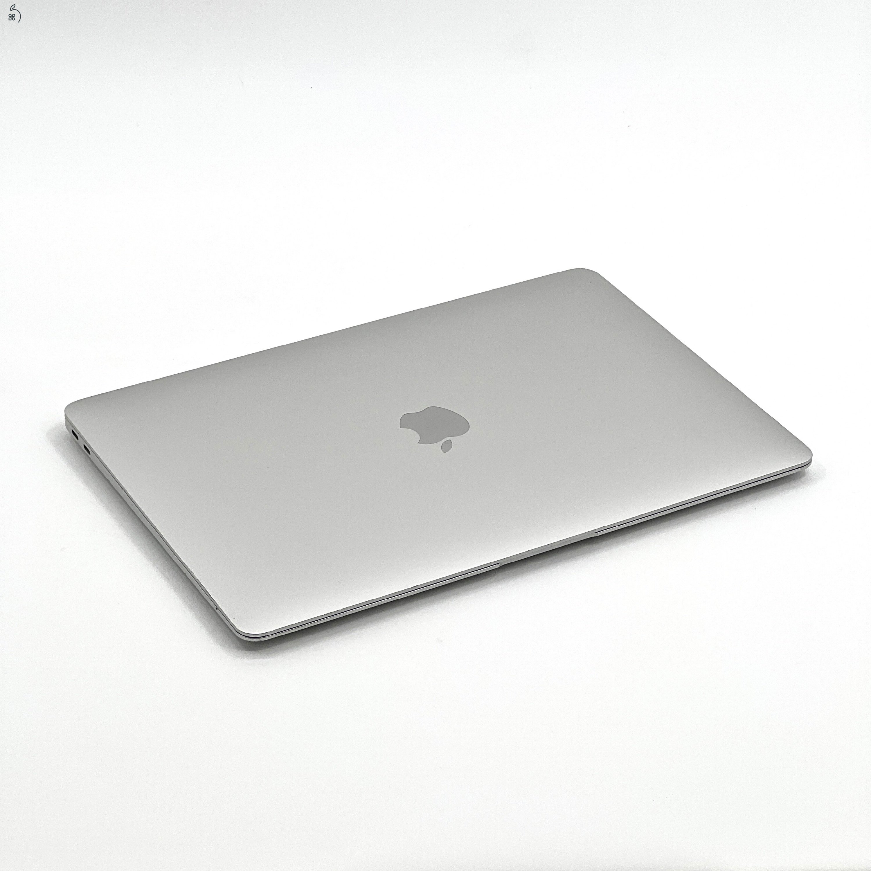 MacBook Air 13″ 2020, M1 8 Cores, 16 GB RAM, 7 core GPU, 256 GB SSD, Silver 27% Áfa (0600AB)