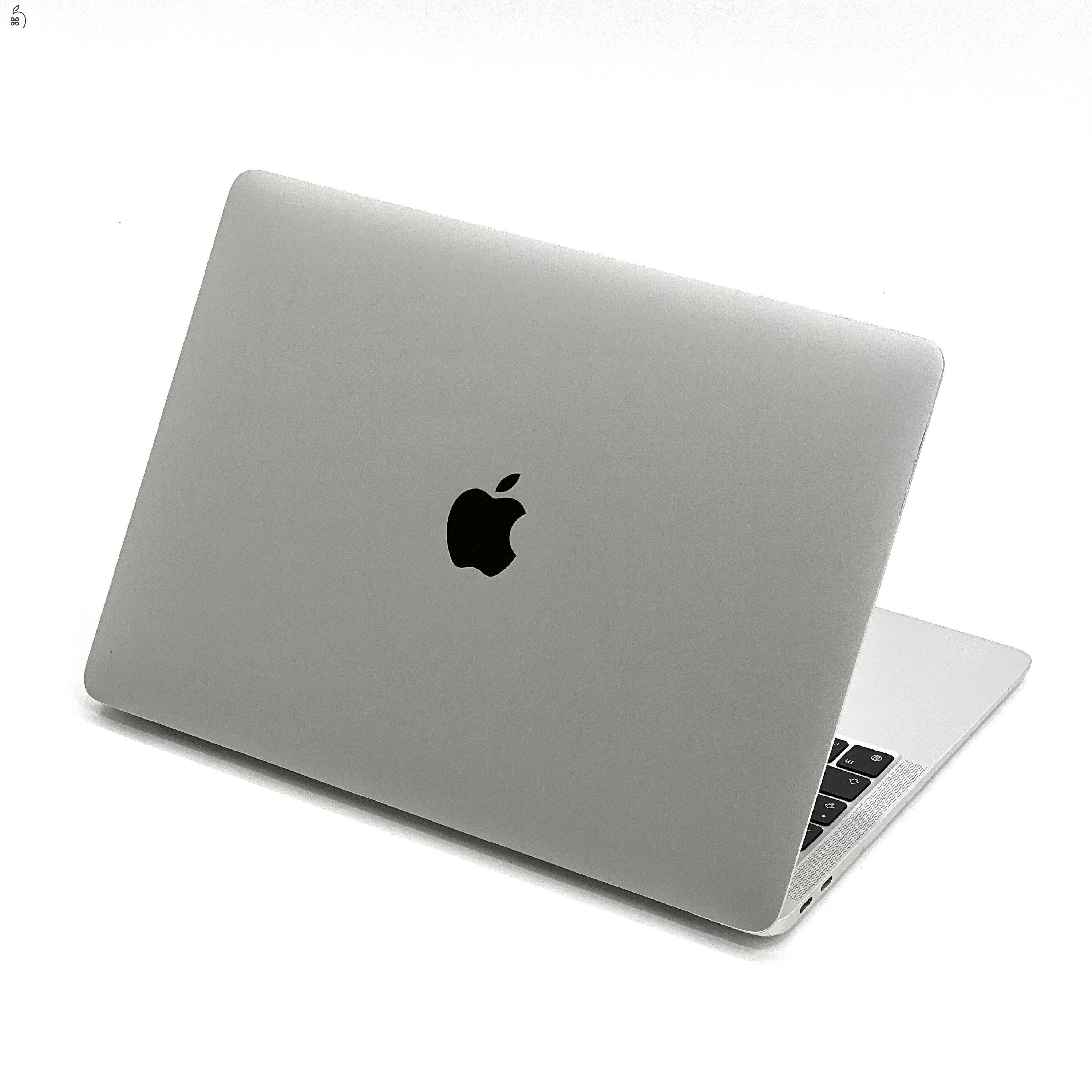 MacBook Air 13″ 2020, M1 8 Cores, 16 GB RAM, 7 core GPU, 256 GB SSD, Silver 27% Áfa (0600AB)