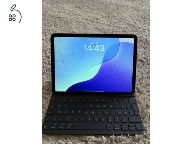 Apple iPad Air 4 64GB Cellular + Apple Smart Keyboard Folio