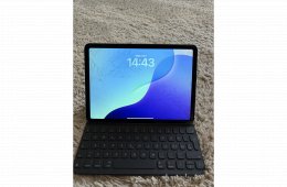Apple iPad Air 4 64GB Cellular + Apple Smart Keyboard Folio