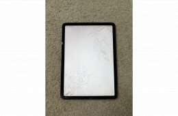 Apple iPad Air 4 64GB Cellular + Apple Smart Keyboard Folio