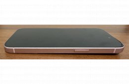 iPhone 15 pink 128 GB