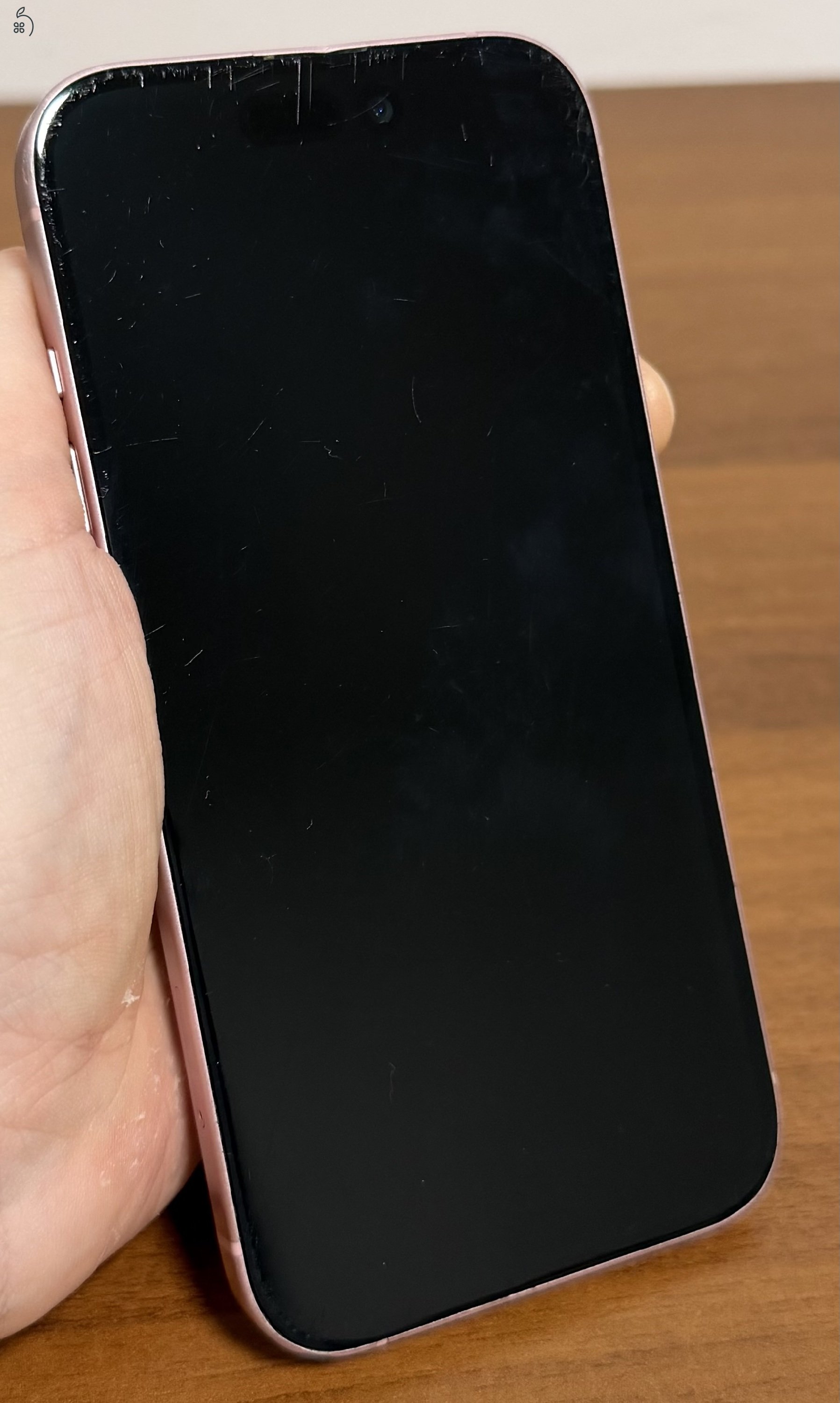 iPhone 15 pink 128 GB