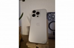 iPhone 15 Pro 128GB – karcmentes – 88% akku – 3 tok + kábel