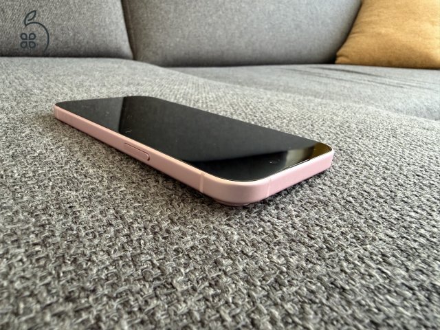 iPhone 15 128 GB kitűnő állapotú