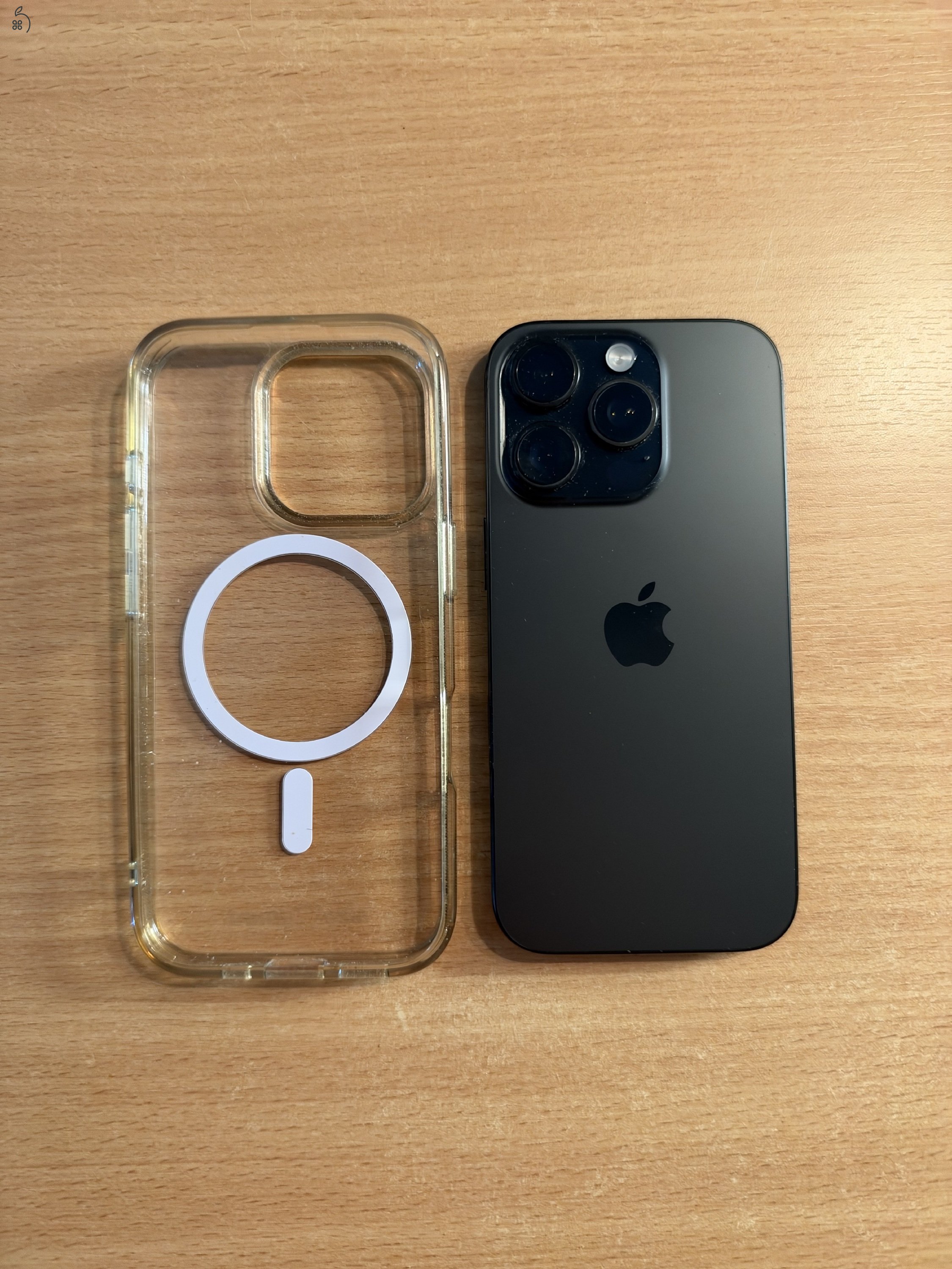 Hibátlan iPhone 16 Pro 128 GB Fekete Titán, Kártyafüggetlen, 1 év garancia, 98% akku