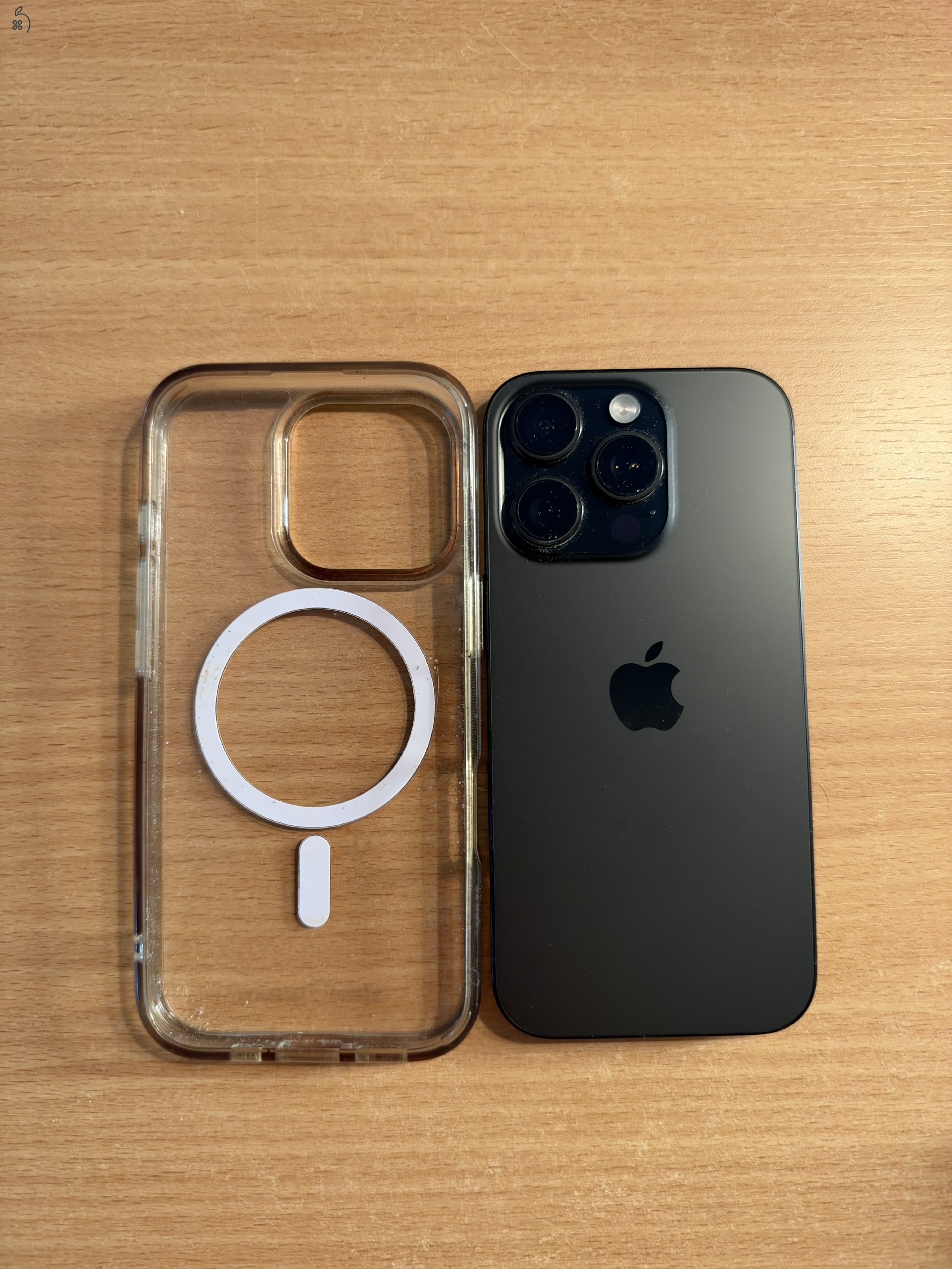 Hibátlan iPhone 16 Pro 128 GB Fekete Titán, Kártyafüggetlen, 1 év garancia, 92% akku